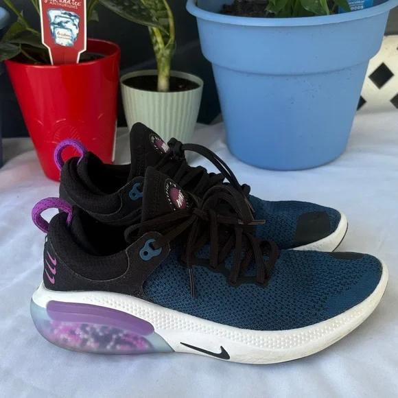 Nike Blue and Black Knit Running Shoes with Purple Tabs - Picture 6 of 6